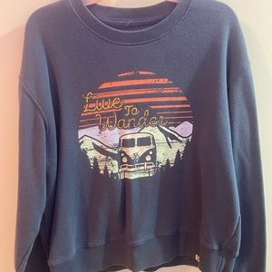 ‘Live to Wander’ Crewneck